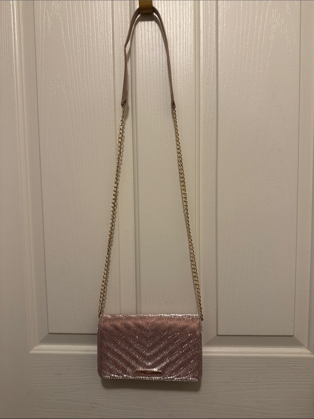 Aldo Rose Pink Glitter Chevron Chain Crossbody